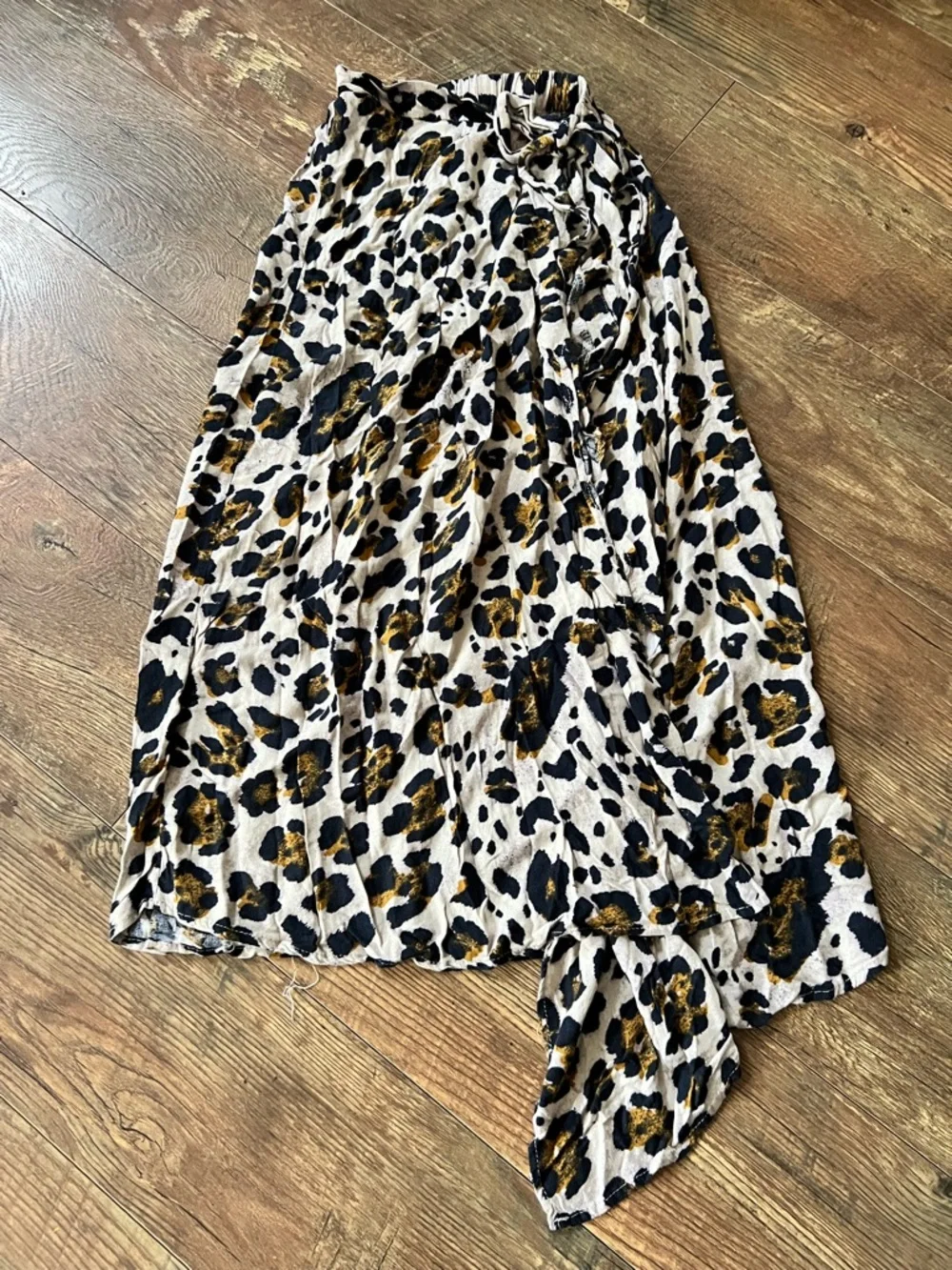 URBAN Romantics Animal Print Swim Sarong - Black, Brown, Cream - Picture 1 of 5